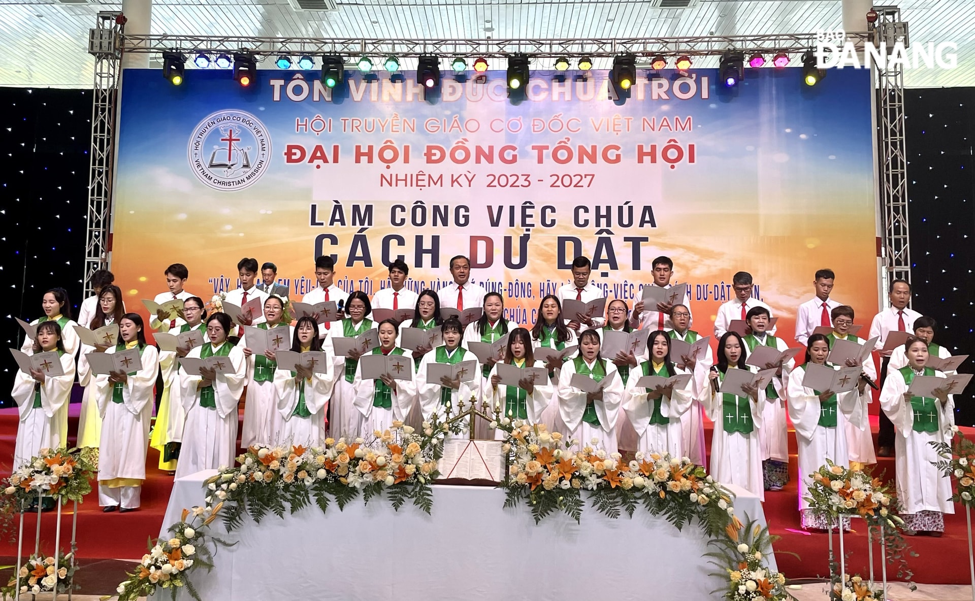 Đồng bào tín hữu của Hội hát Thánh ca 