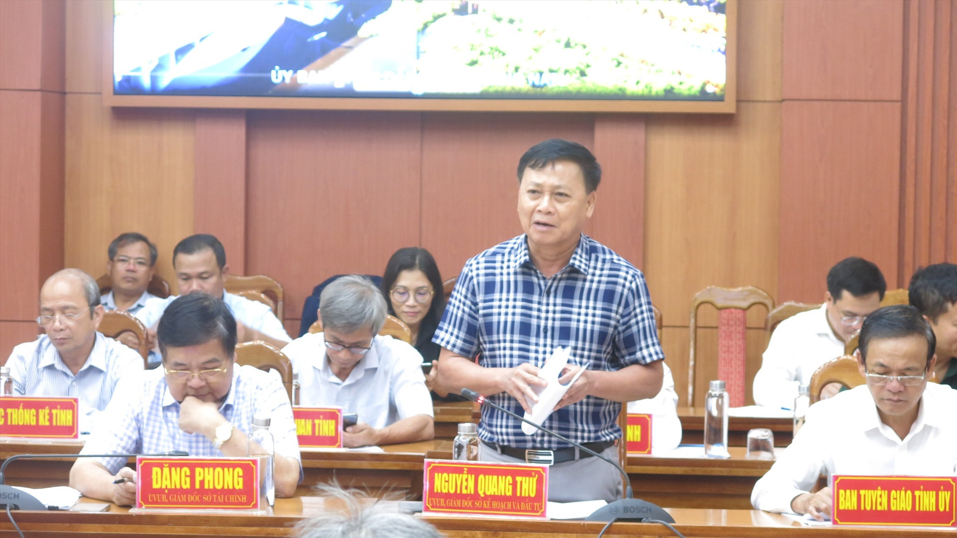 Giám đốc Sở KH&ĐT Nguyễn Quang Thử trình bày tiến độ giải ngân vốn đầu tư
