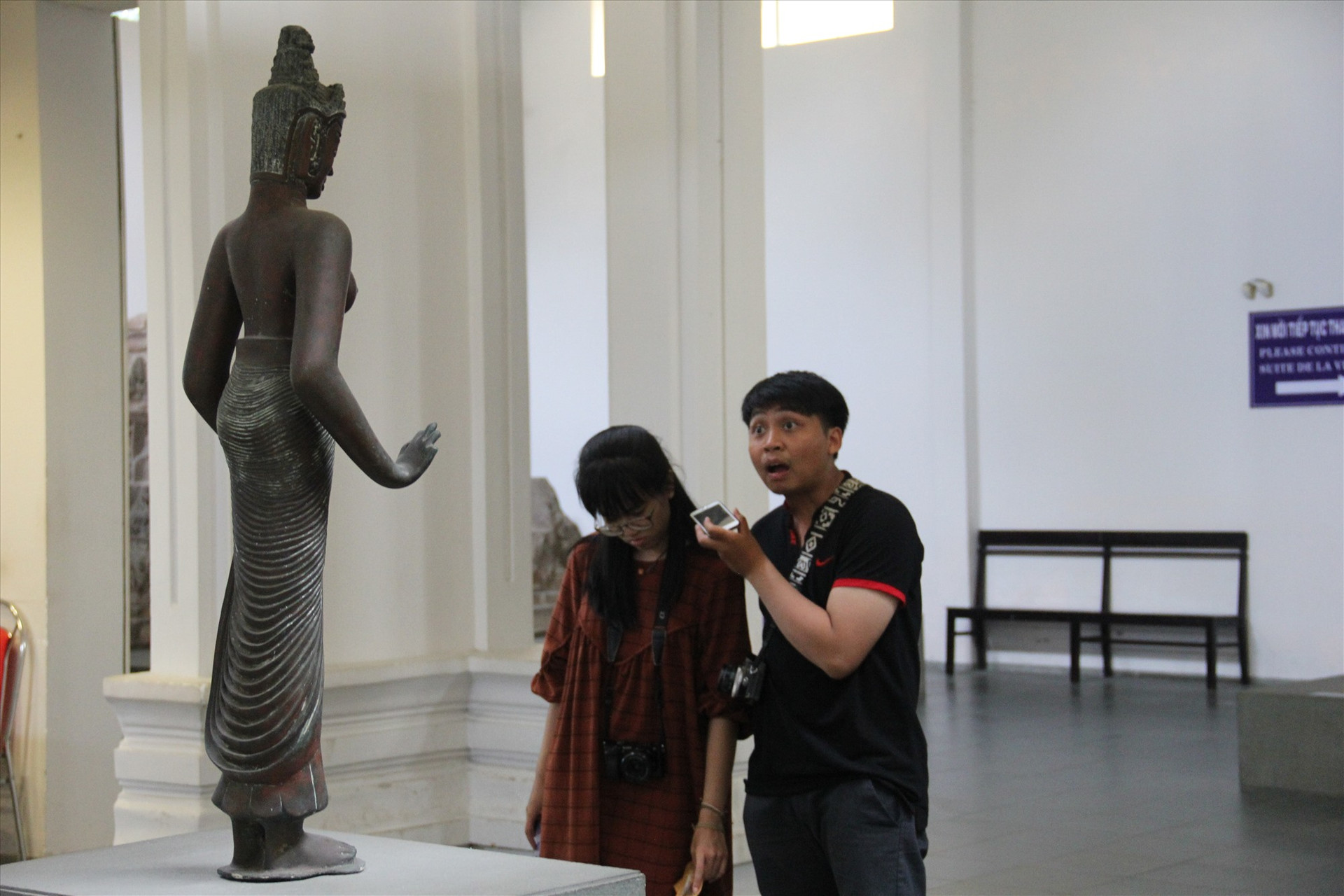 Tượng Bồ tát Tara  được trưng bày tại Bảo tàng Chăm TP.Đà Nẵng. Ảnh: T.T