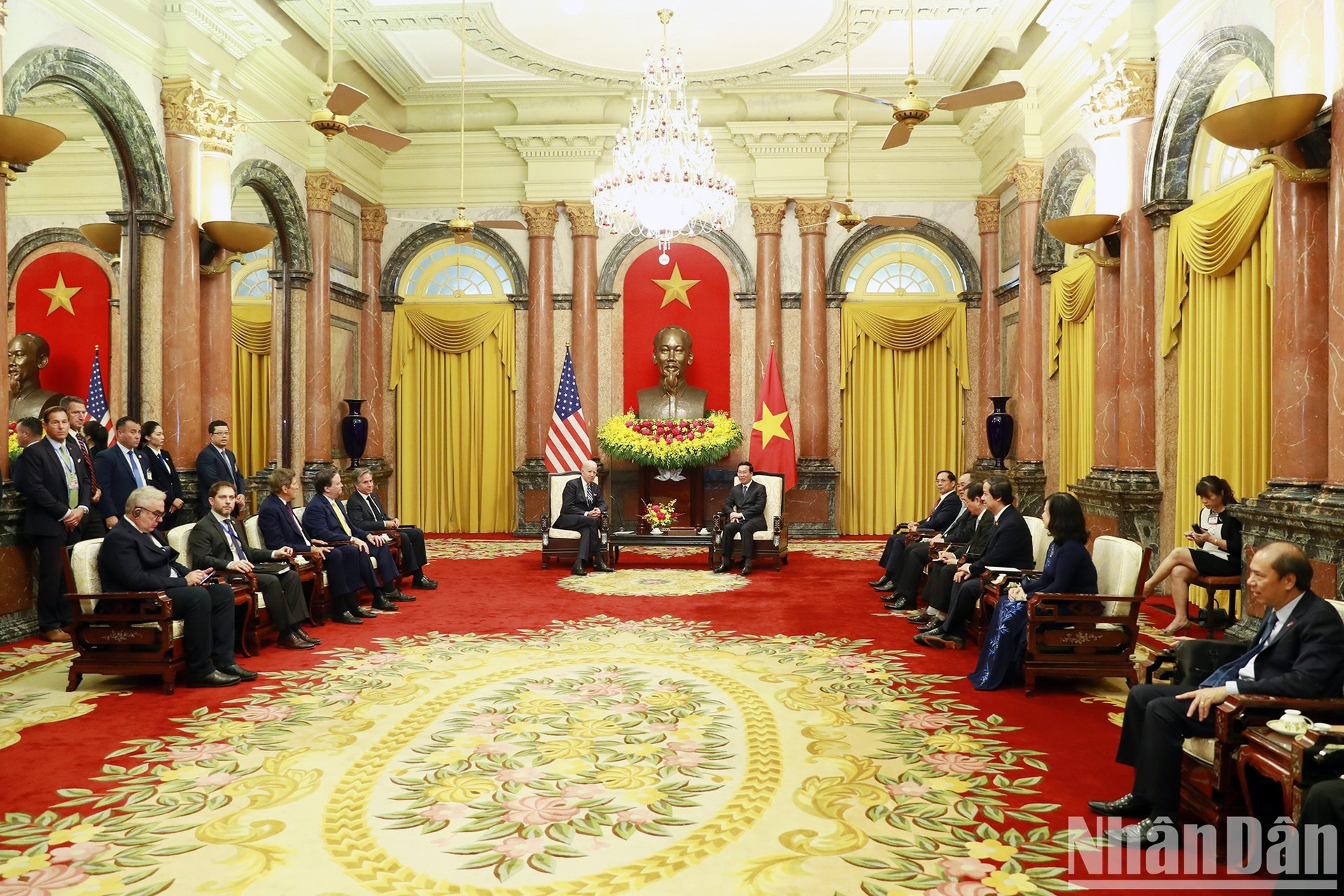 Quang cảnh buổi tiếp của Chủ tịch nước Võ Văn Thưởng với Tổng thống Joe Biden tại Phủ Chủ tịch.