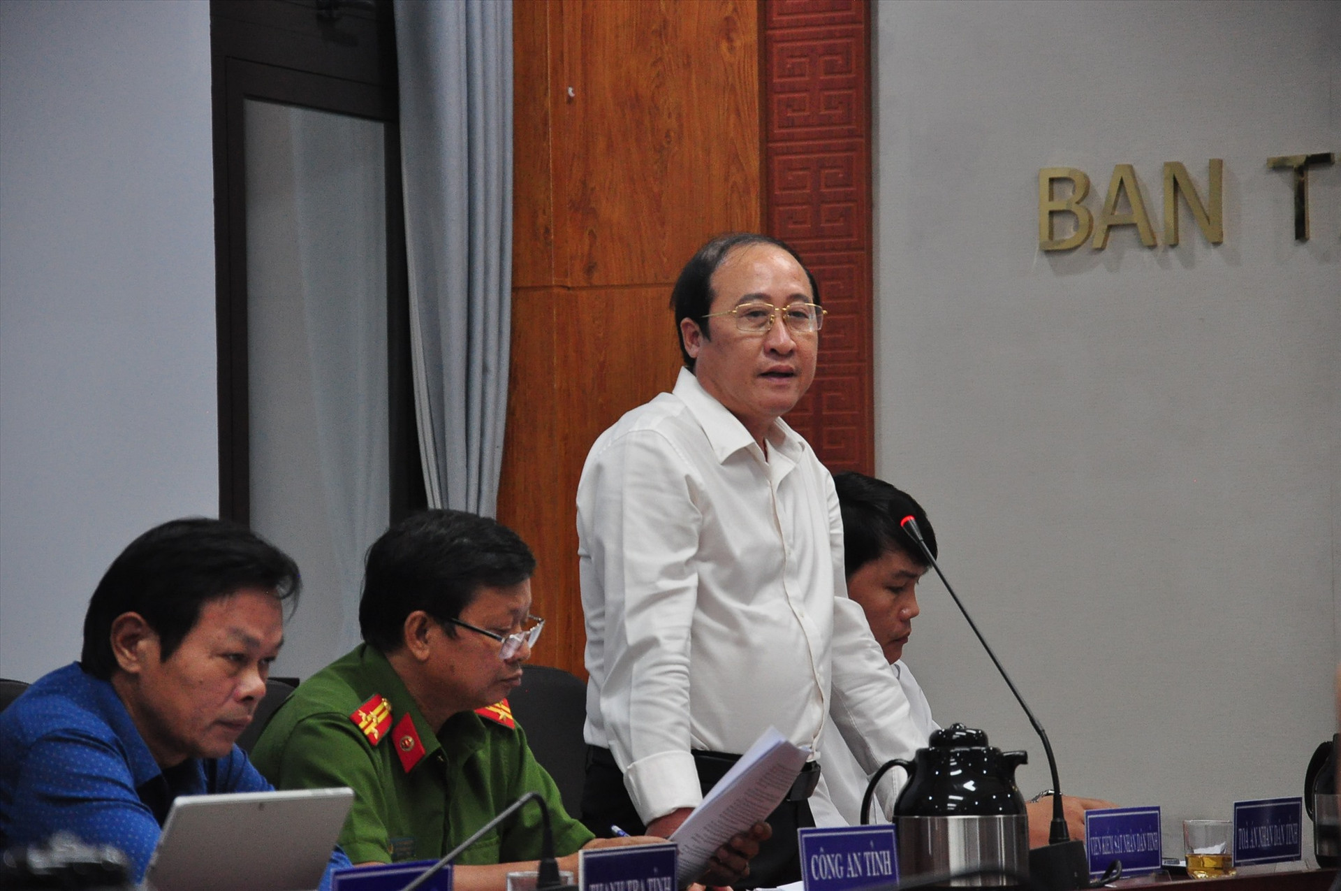 Ông Trần Hoài Nam - Viện trưởng VKSND tỉnh Quảng Nam phát biểu tại buổi tiếp. Ảnh: ĐÔNG ANH