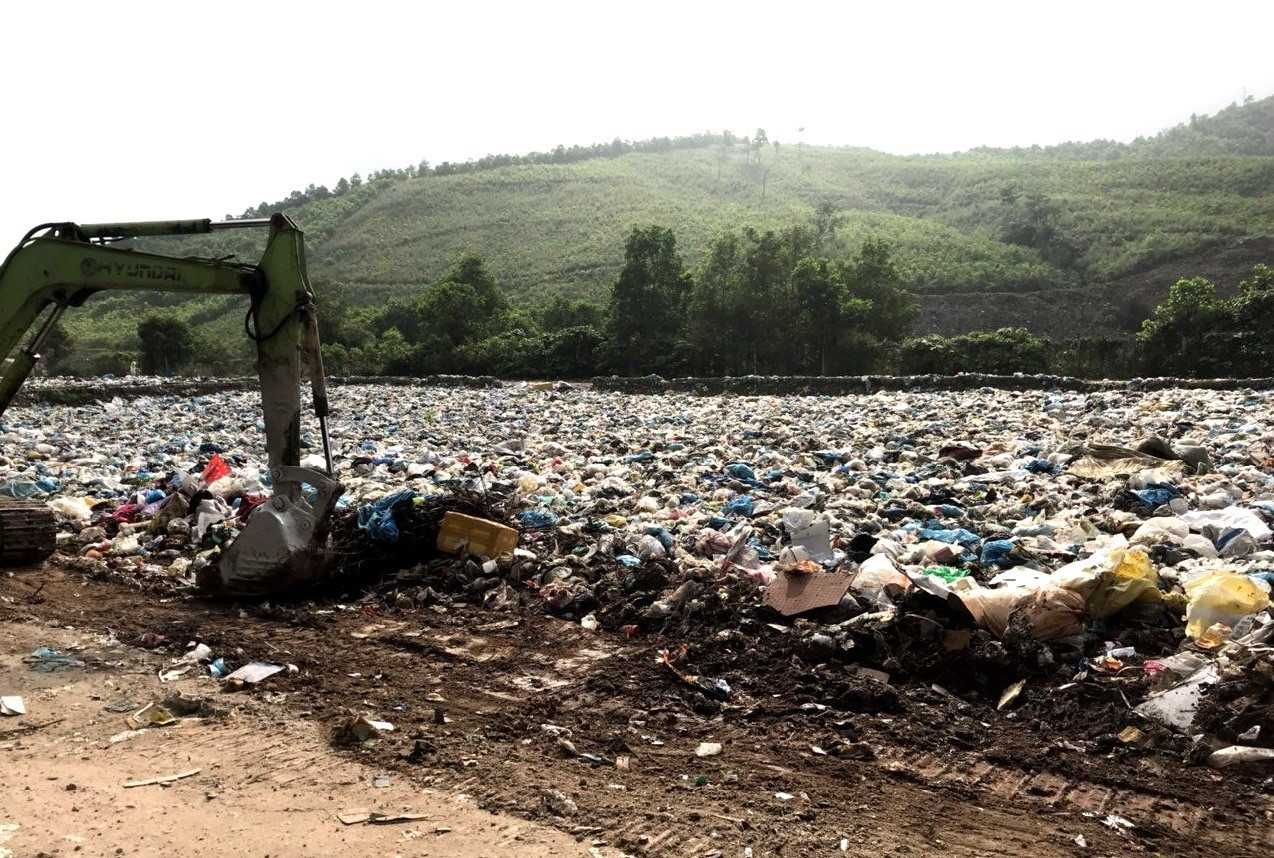 Huyện Nông Sơn rất cần được hỗ trợ để đầu tư Khu xử lý rác trung tâm huyện với quy mô 5ha. Ảnh: VIỆT NGUYỄN