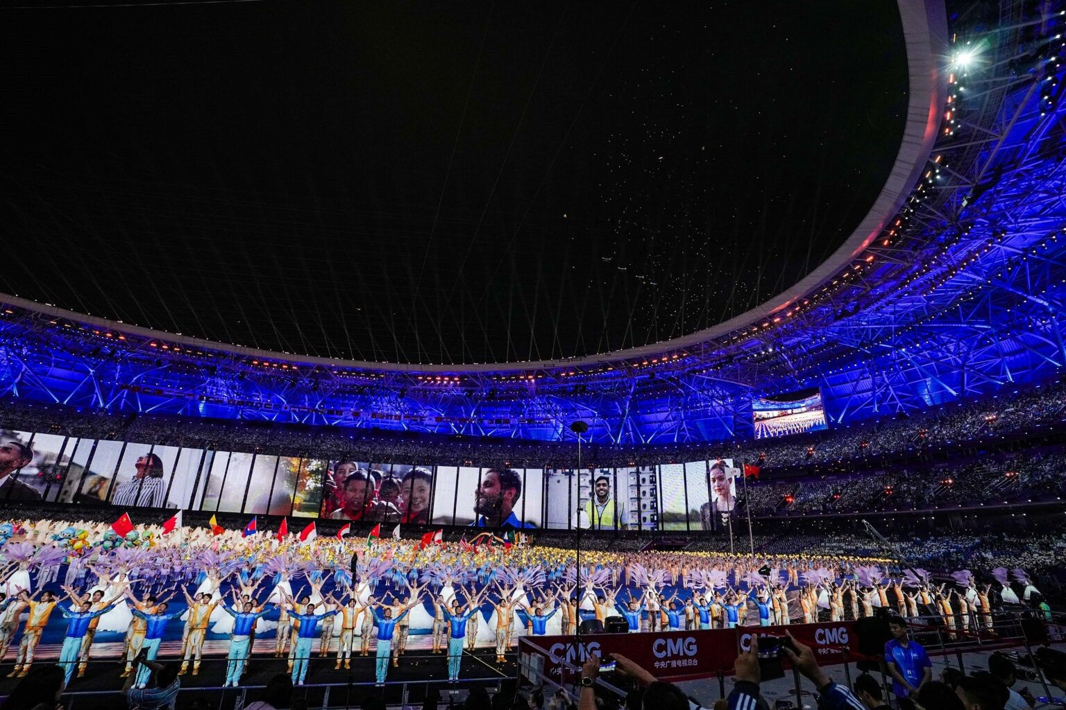 Sự kiện thể thao này cũng là dịp Bắc Kinh giới thiệu nhiều ứng dụng, sản phẩm công nghệ cao với thế giới. Ảnh: PTI