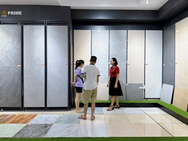Rất nhiều khách hàng đã tin tưởng và lựa chọn mua gạch ốp lát tại Minh Hải Plaza.