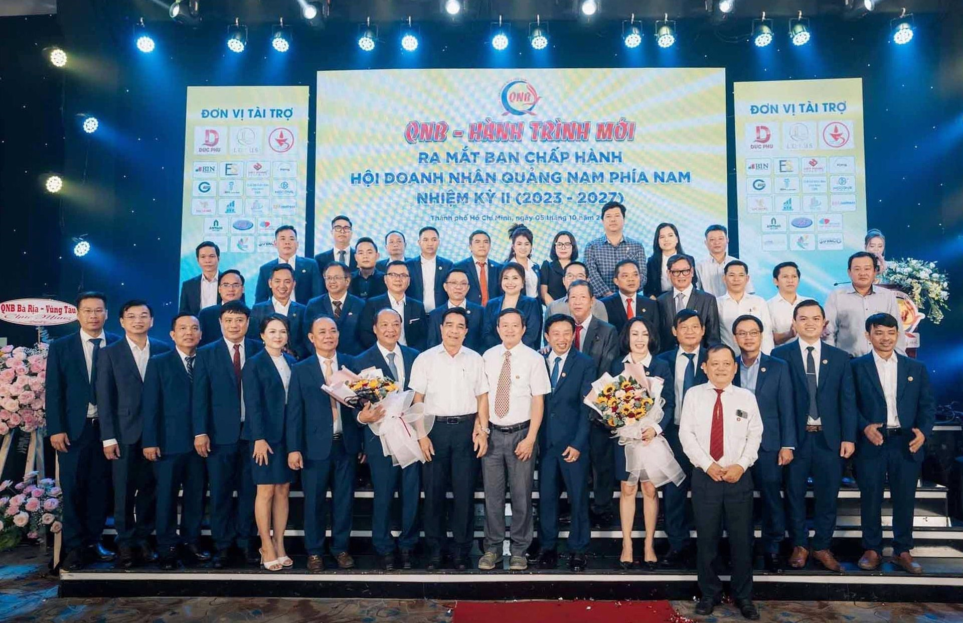 Ban chấp hành Hội doanh nhân Quảng Nam phía Nam (QNB) nhiệm kỳ 2023 - 2027. Ảnh: PHAN VINH