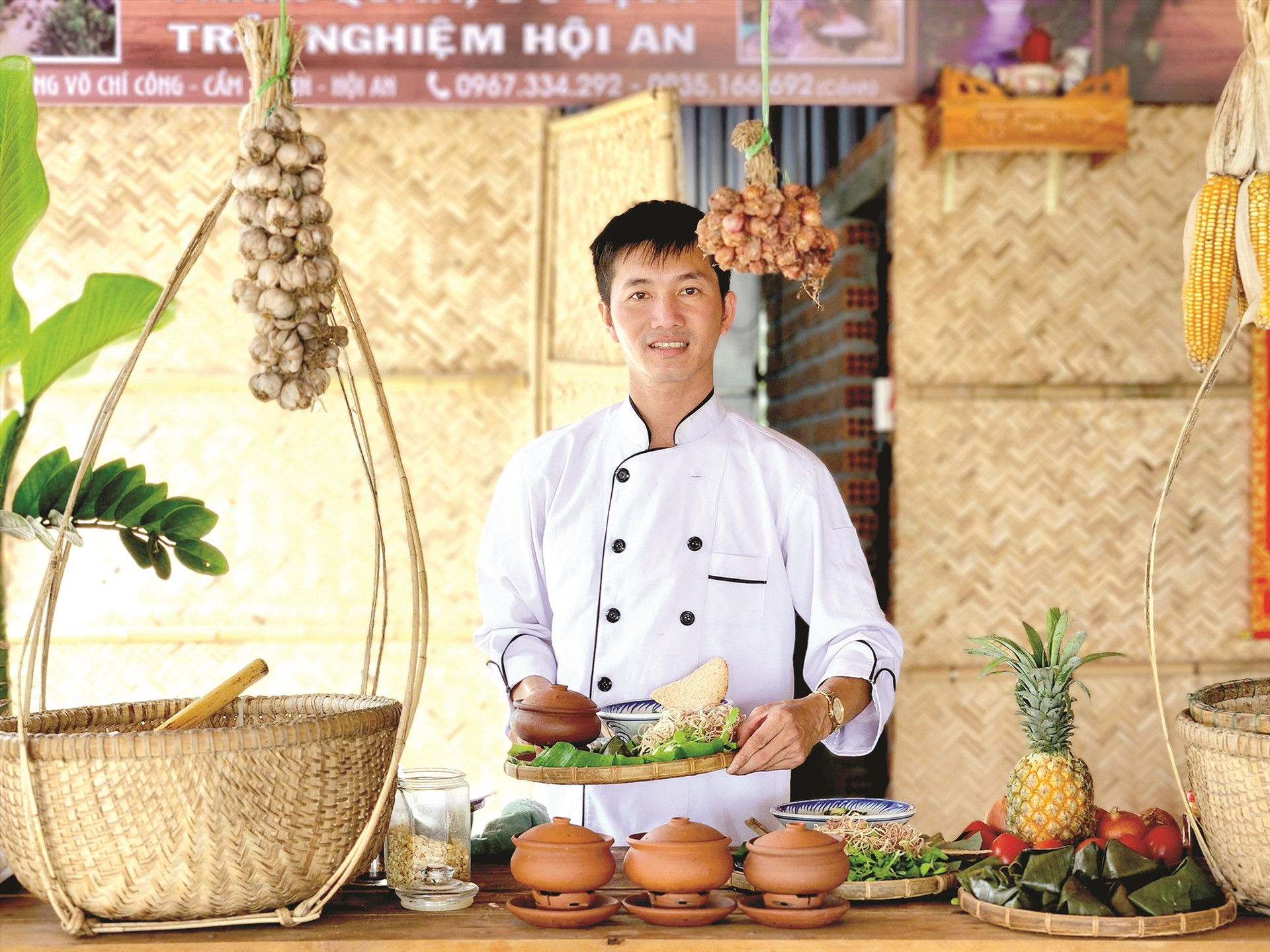 Nhờ chất lượng và cách truyền tải thông điệp, thương hiệu mỳ Quảng niêu của ông Lê Minh Cảnh đang dần lan tỏa đến du khách. Ảnh: Q.T