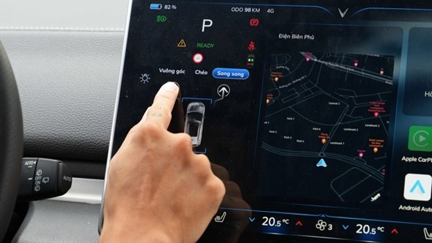 Trợ lý ảo VinFast là bạn đồng hành đắc lực giúp trải nghiệm lái của các chủ xe đơn giản và thú vị hơn.