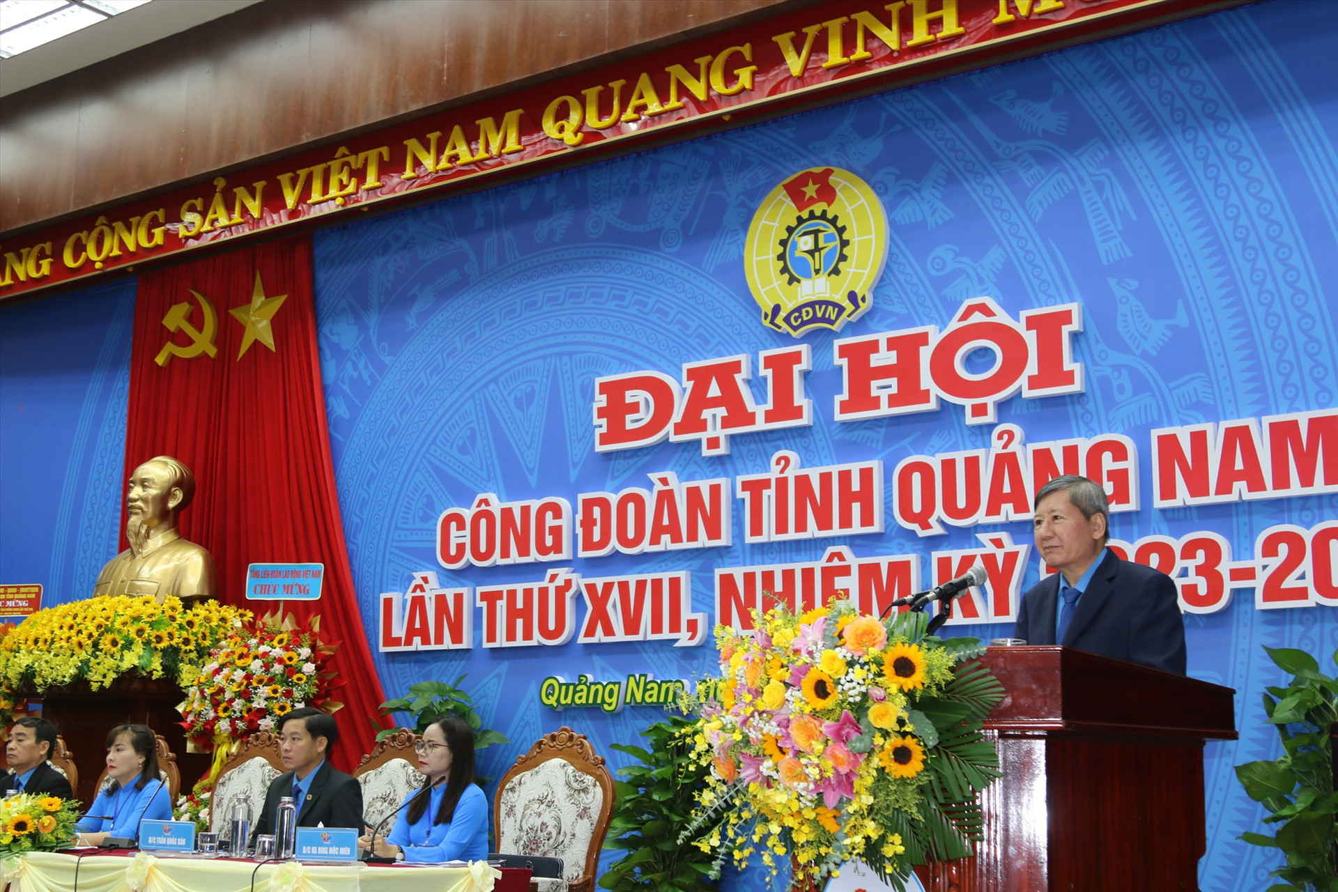 Phó Chủ tịch Tổng Liên đoàn Lao động Việt Nam Trần Thanh Hải phát biểu chỉ đạo tại Đại hội. Ảnh: D.L