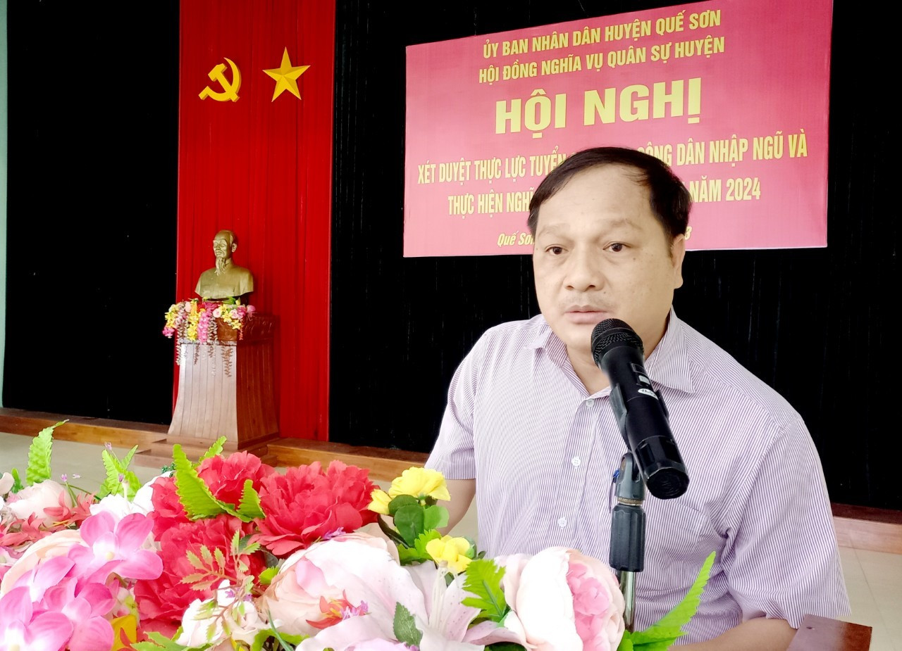 Ông Nguyễn Phước Sơn - Chủ tịch UBND huyện Quế Sơn phát biểu tại hội nghị. Ảnh: DUY THÁI