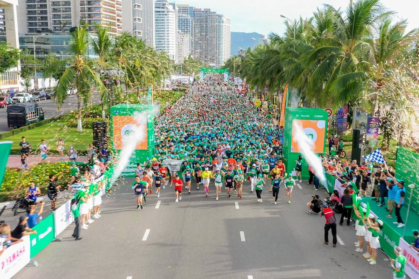 Giải Manulife Danang International Marathon 2023 thu hút hàng nghìn vận động viên tham gia. Ảnh Văn Sanh
