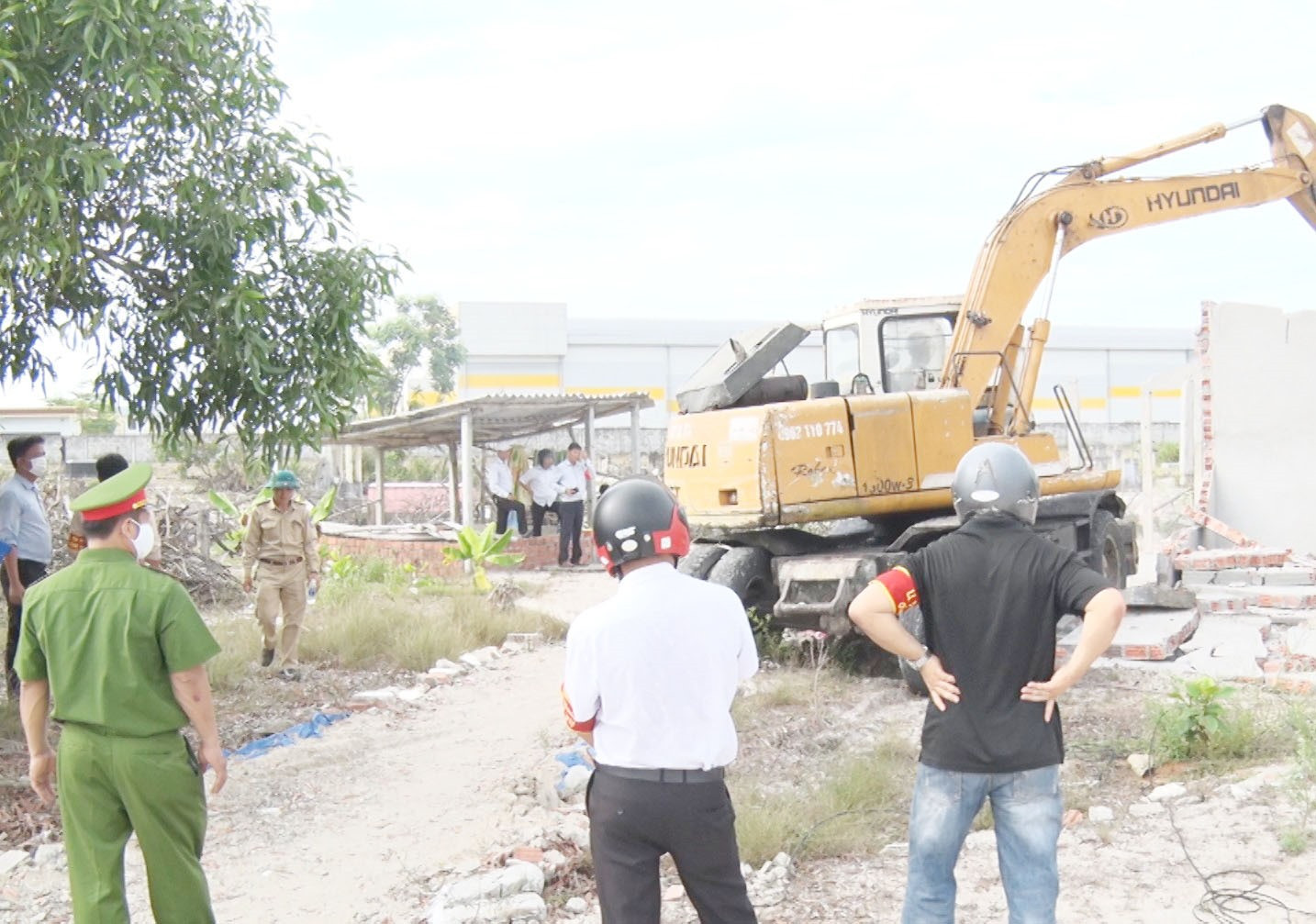 Một trường hợp xây dựng trái phép bị cưỡng chế tháo dỡ trên địa bàn xã Tam Thăng. Ảnh: Q.S