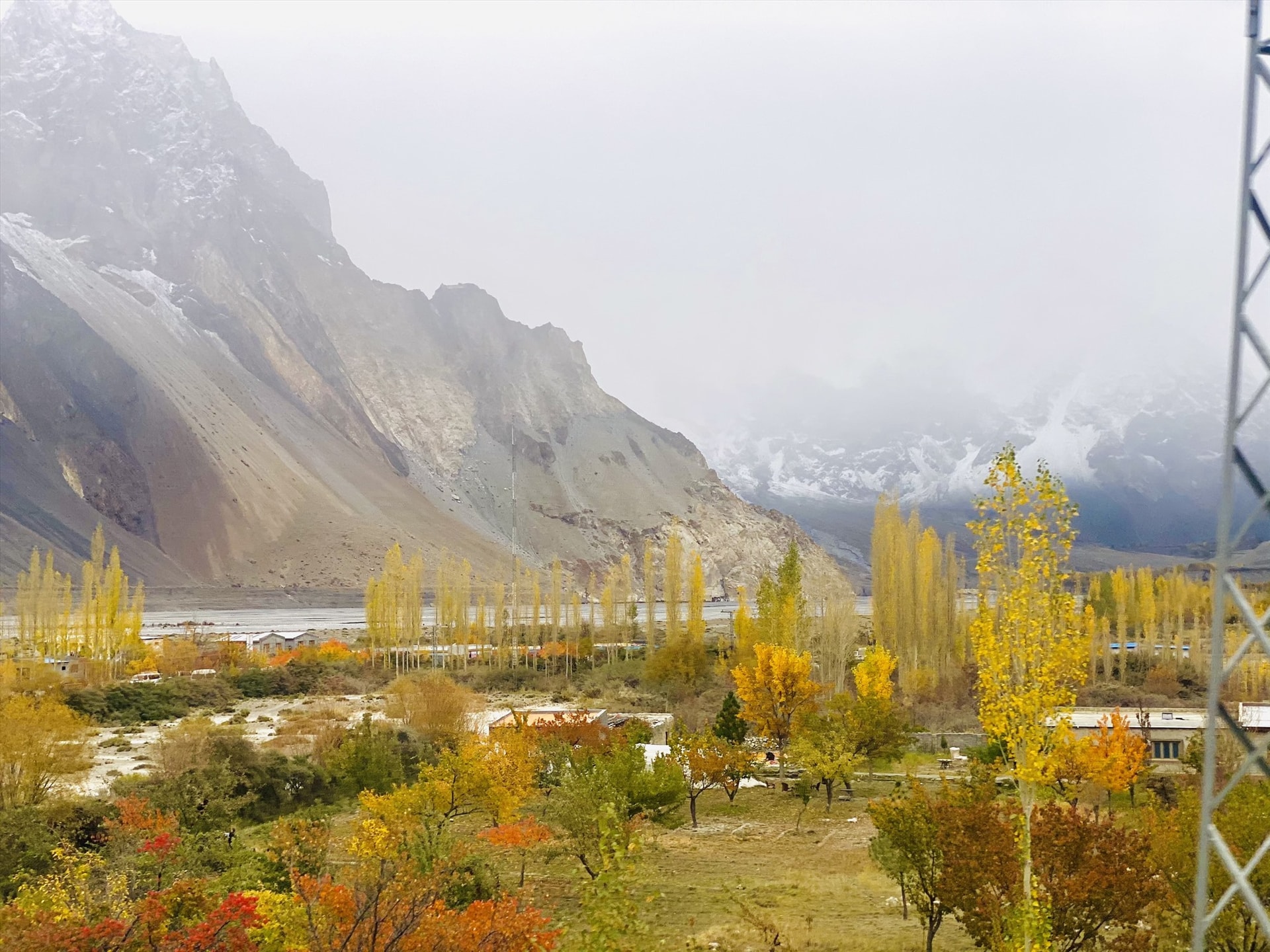 Sắc thu Hunza