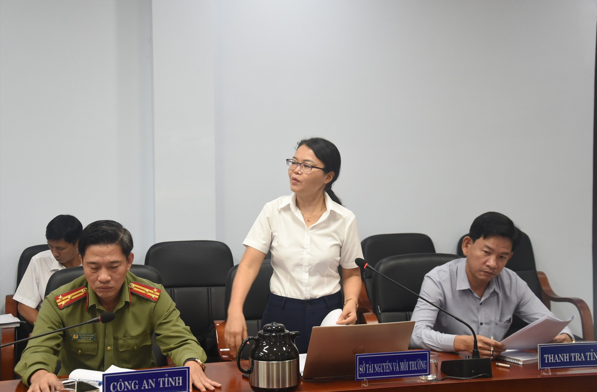 Đại diện Sở Tài nguyên môi trường trả lời vụ việc của công dân Lê Văn Thịnh. Ảnh: X.P