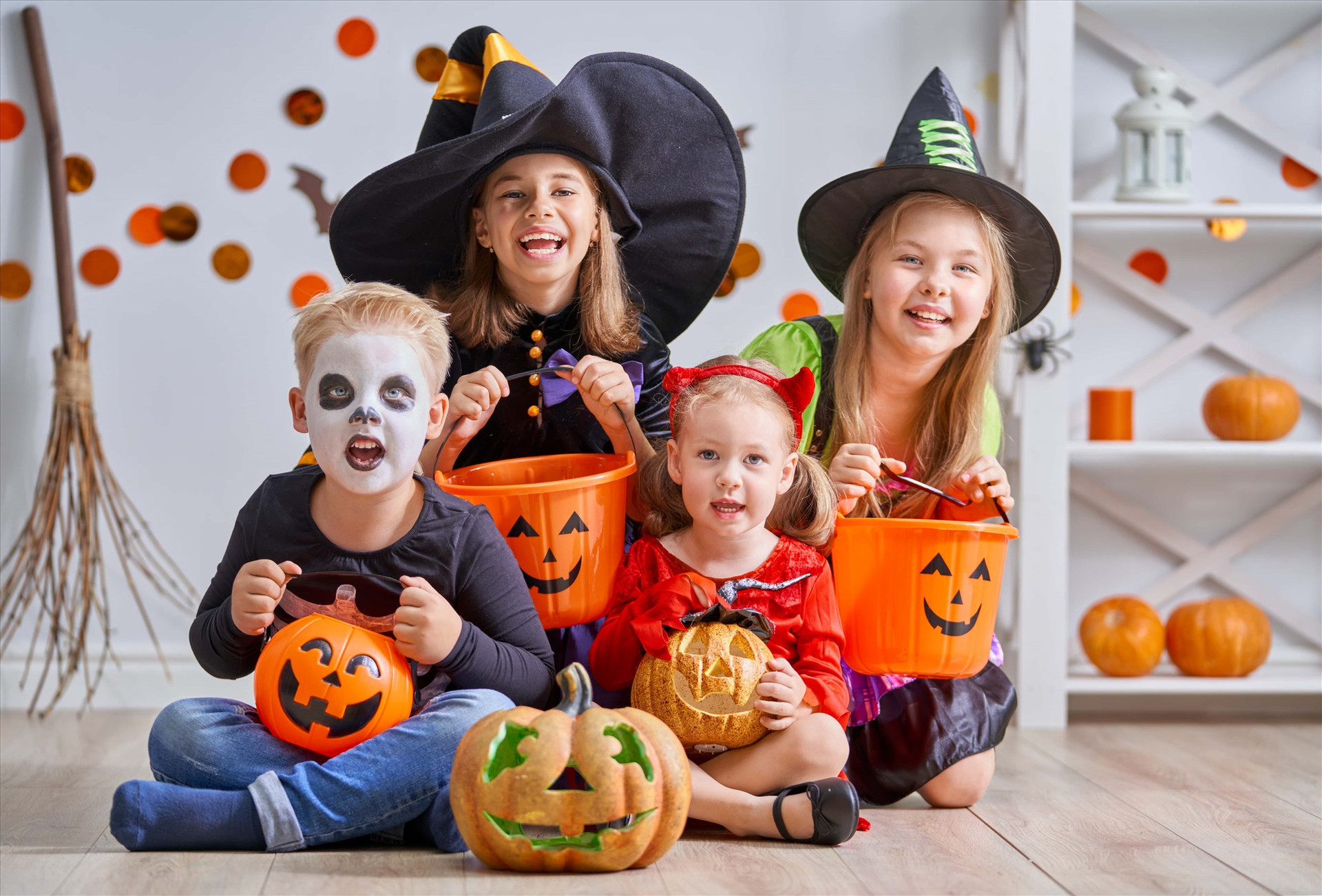 Vào mùa Halloween, trẻ em Mỹ hóa trang những nhân vật mà chúng yêu thích. Ảnh: Kidtasticdental
