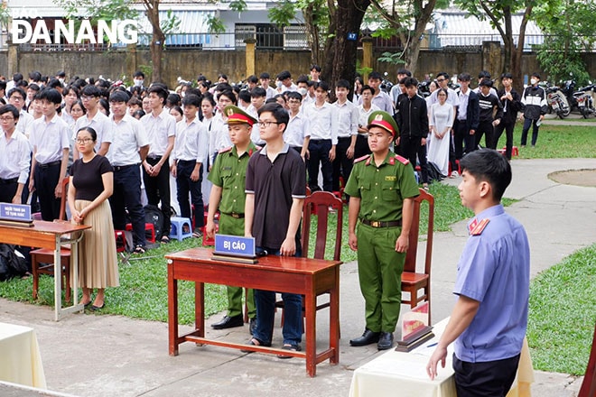 Hình ảnh xét xử tại phiên tòa giả định