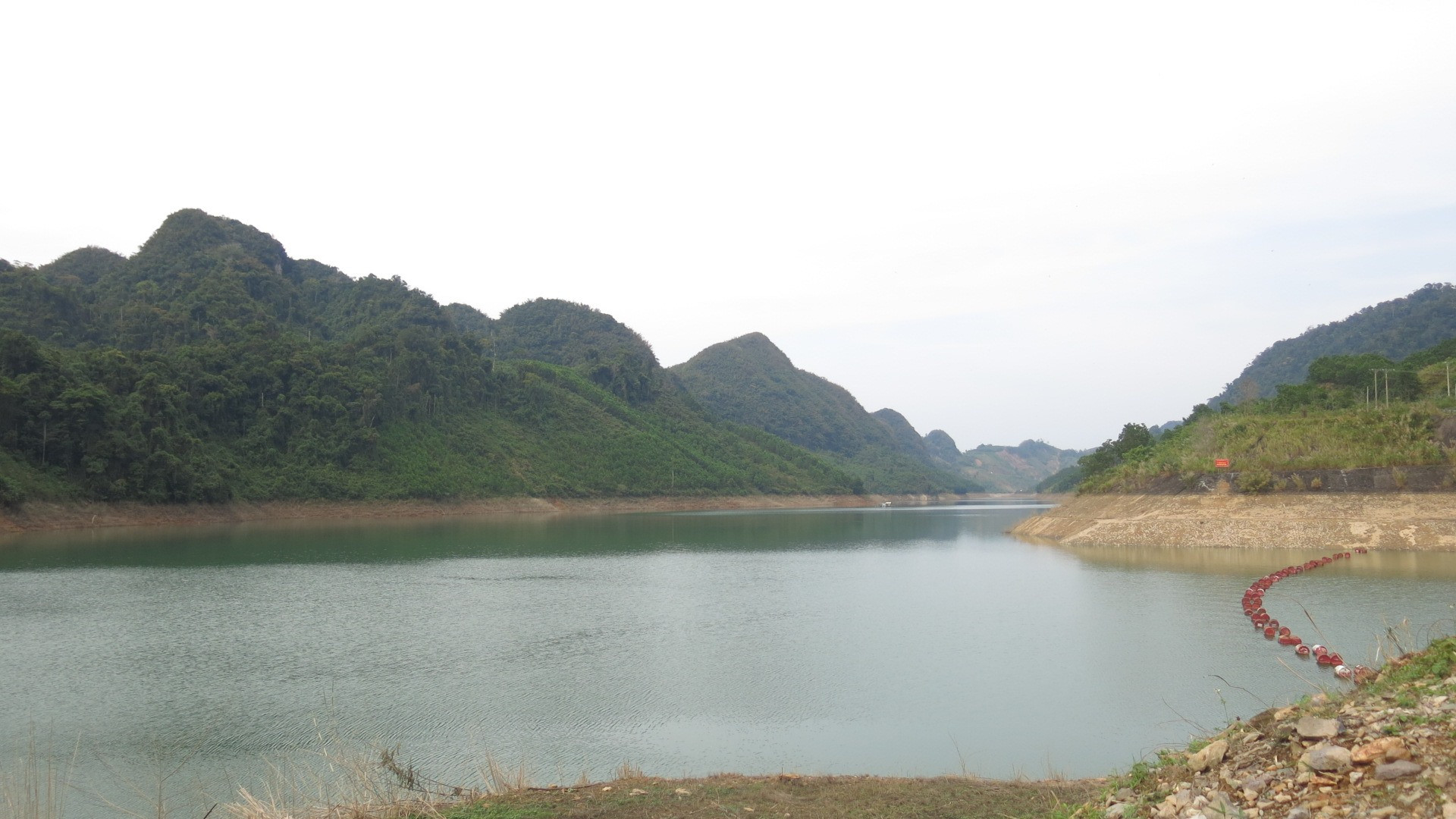 Sẽ thành lập một trạm thủy văn kết hợp tài nguyên nước tại hồ A Vương