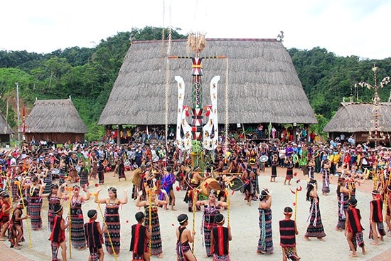 A festival in Quang Nam's mountainous area