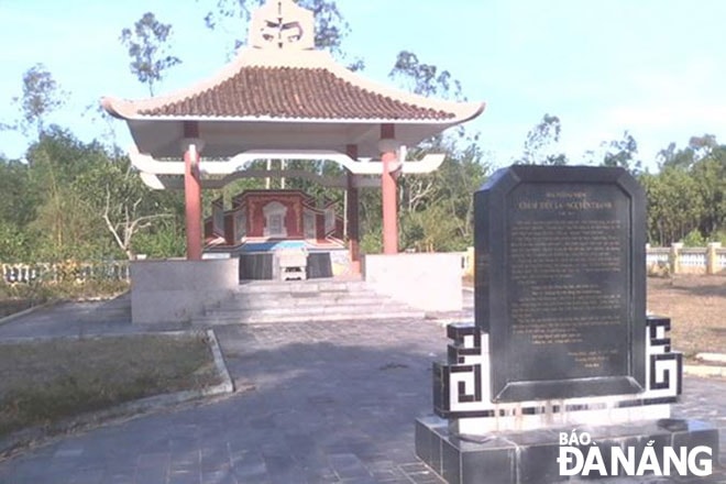 Mộ Tiểu La Nguyễn Thành tại quê nhà của ông - xã Bình Quý, huyện Thăng Bình, tỉnh Quảng Nam. Ảnh: L.T