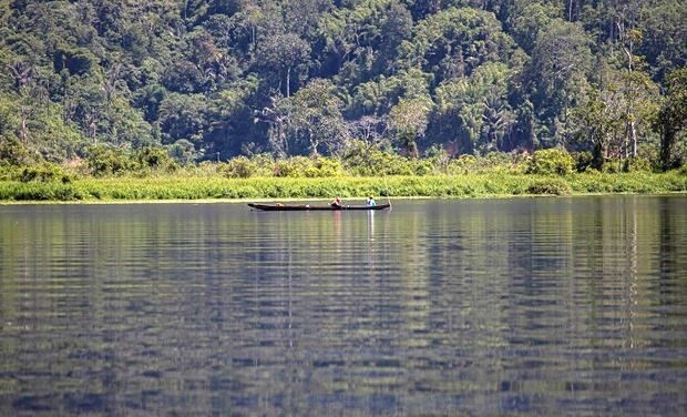 Hồ Lindu ở Trung Sulawesi, Indonesia. Ảnh: JP