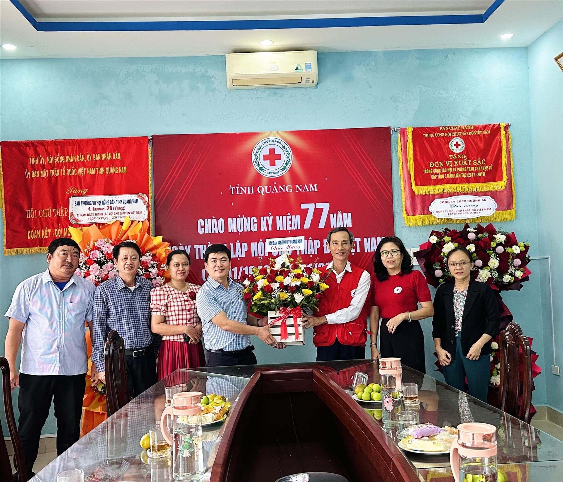 Ban Dân vận Tỉnh ủy chúc mừng Hội Chữ thập đỏ tỉnh nhân kỷ niệm 77 năm ngày thành lập