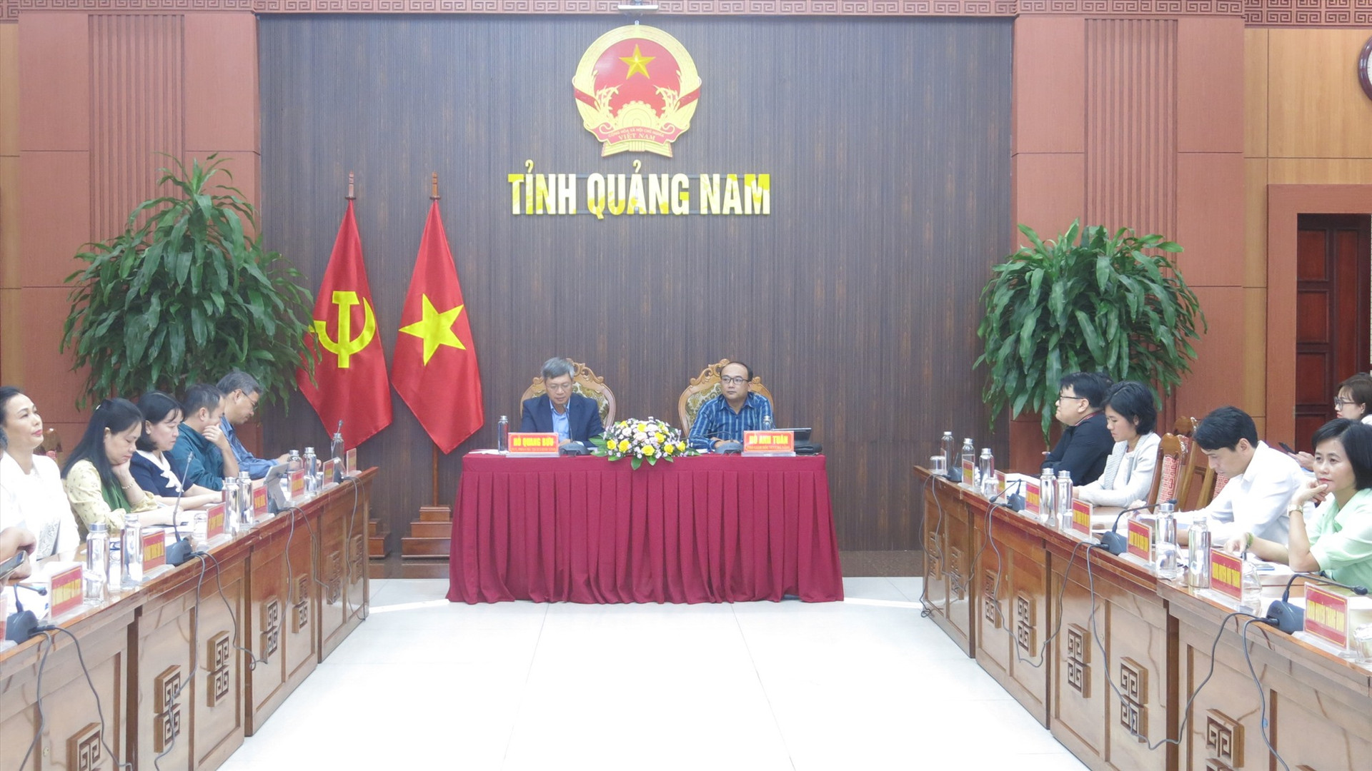 Phó Chủ tịch UBND tỉnh Hồ Quang Bửu chủ trì hội nghị