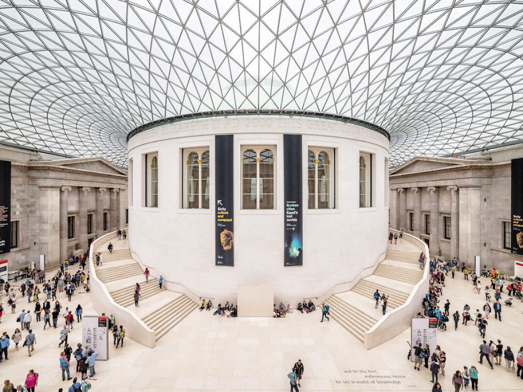 Ngồi ở Việt Nam vẫn có thế tham quan qua mạng Bảo tàng Anh ở London. Ảnh: Piotr Wawrzyniuk / Shutterstock.com