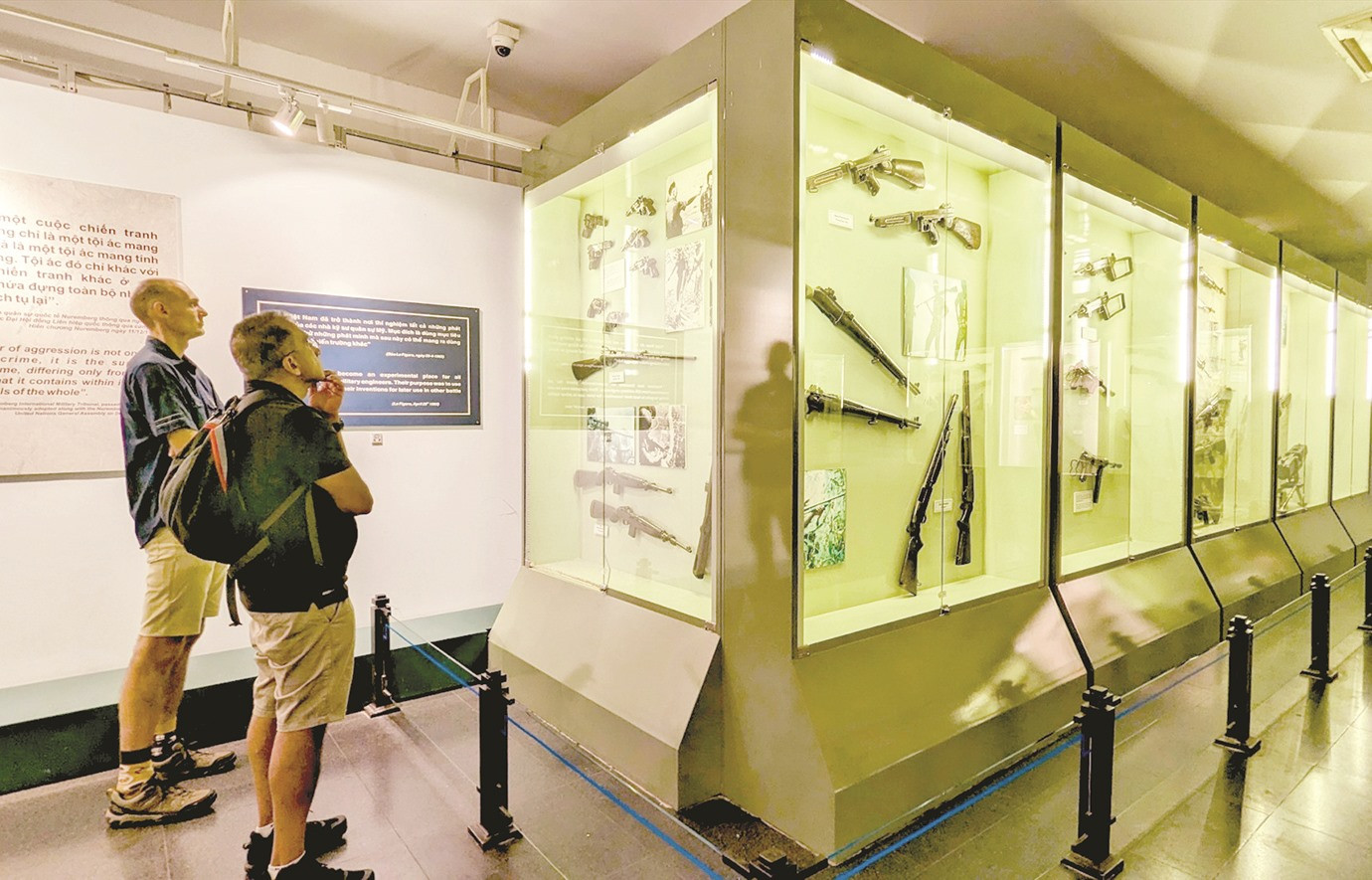 Bảo tàng Chứng tích chiến tranh ứng dụng công nghệ số để thu hút du khách. Ảnh: B.T