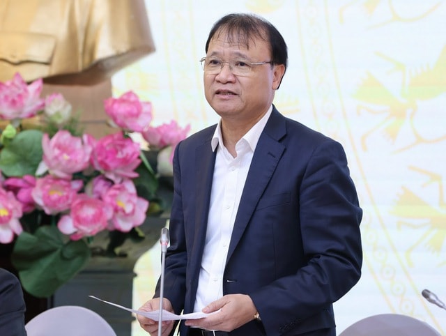Thứ trưởng Bộ Công Thương Đỗ Thắng Hải thông tin về những vấn đề liên quan đến biểu giá điện 5 bậc. Ảnh: VGP