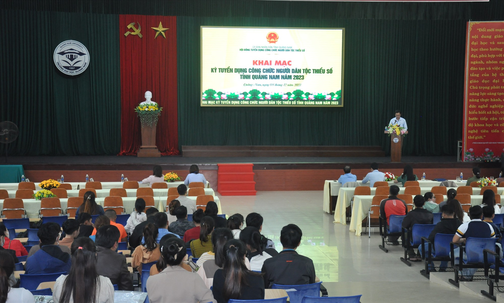 Hội đồng tuyển dụng công chức tỉnh khai mạc kỳ thi tuyển dụng công chức người dân tộc thiểu số tỉnh Quảng Nam năm 2023. Ảnh: N.Đ