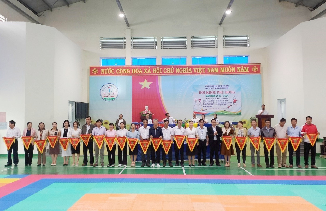 Hội khỏe Phù Đổng năm học 2023 – 2024 khai mạc sáng nay tại Trường Tiểu học Quế Phú. Ảnh: DUY THÁI