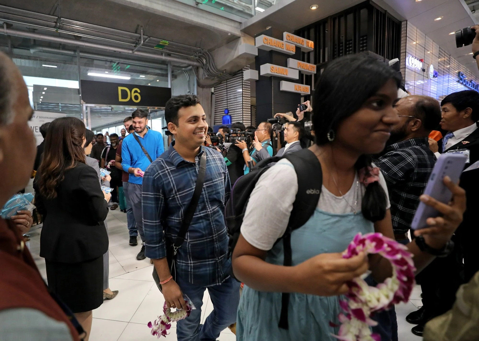 Khách du lịch Ấn Độ từ New Delhi đến Sân bay Quốc tế Suvarnabhumi ở Bangkok. Một báo cáo tháng 11 của McKinsey cho biết du lịch nước ngoài của Ấn Độ có tiềm năng tăng từ 13 triệu chuyến vào năm 2022 lên hơn 80 triệu vào năm 2040. Ảnh: EPA-EFE
