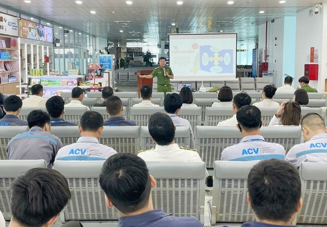 Gần 100 cán bộ, nhân viên Cảng hàng không Chu Lai tham gia buổi tuyên truyền
