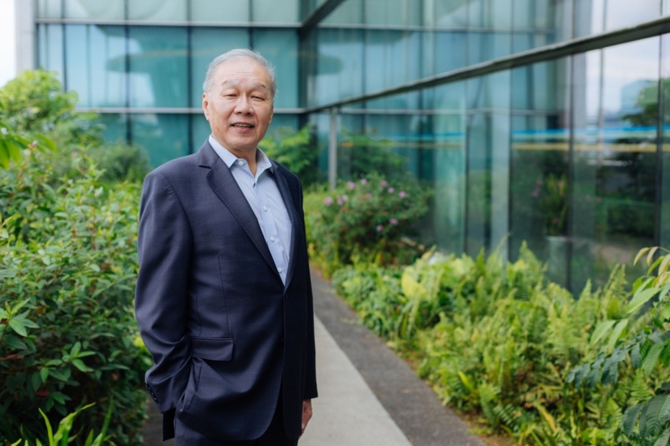 GS. Teck-Seng Low, Phó Chủ tịch cấp cao tại Đại học Quốc gia Singapore (NUS) sẽ có mặt tại Việt Nam vào tháng 12 với tư cách là diễn giả của tọa đàm “Công nghệ bán dẫn: Nền tảng của thế giới hiện đại”
