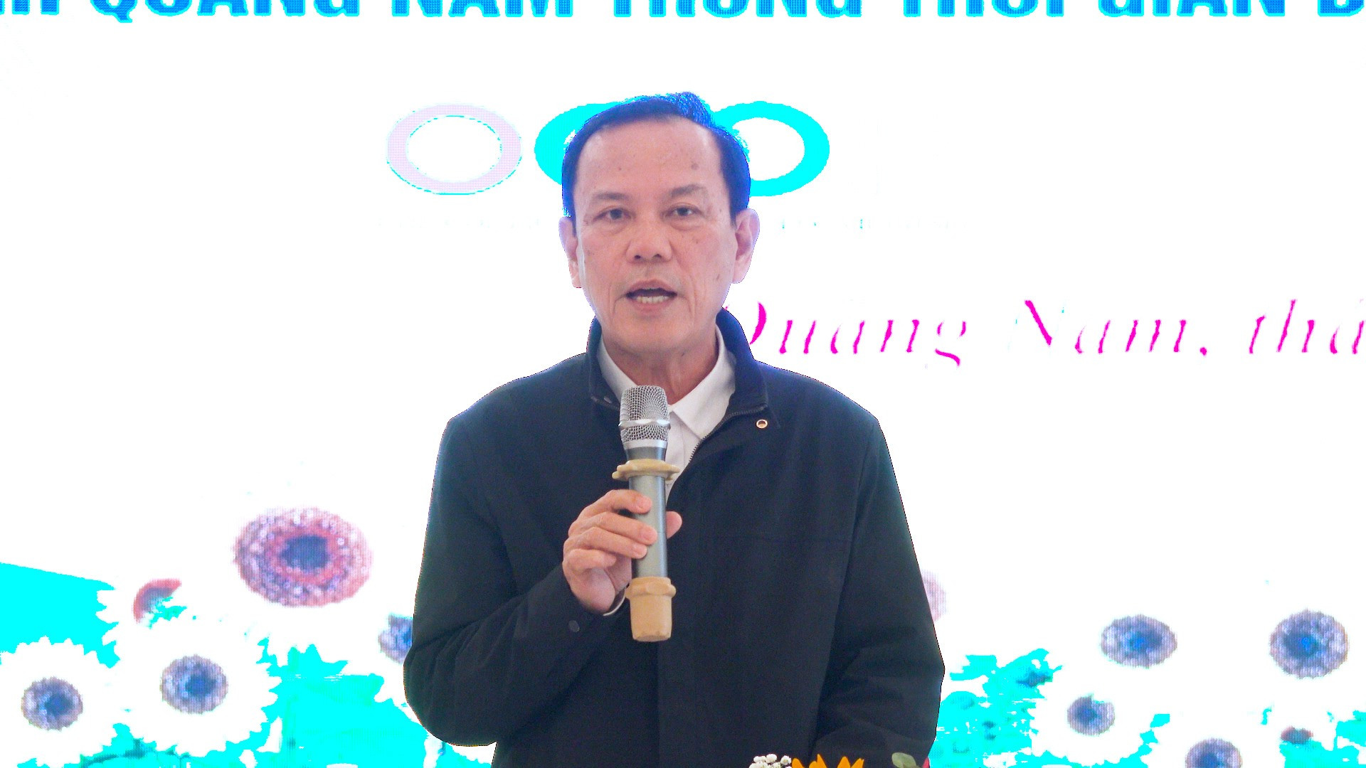 Ông Ngô Tấn - Phó Giám đốc Sở NN&PTNT phát biểu tại hội nghị. Ảnh: SỰ - VINH