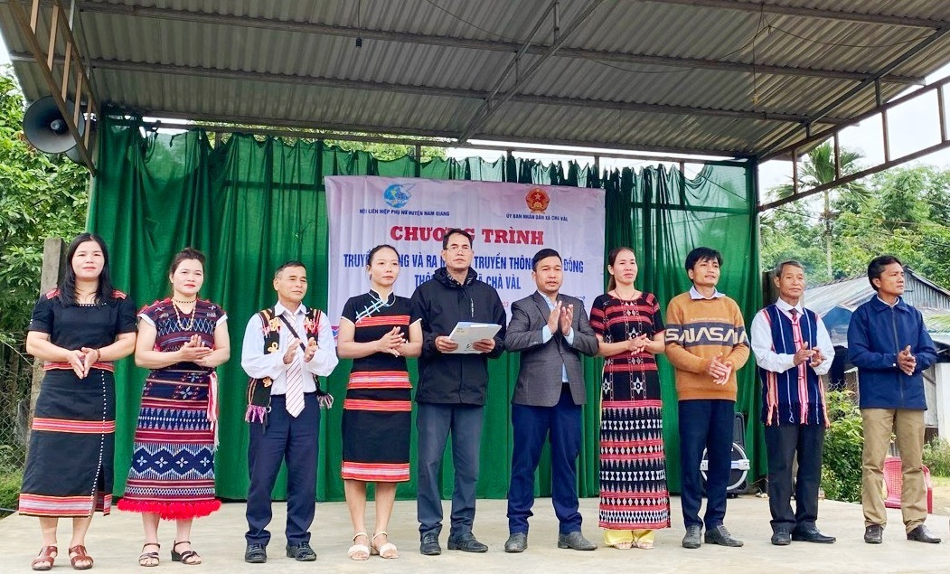 ra mắt 4 tổ truyền thông cộng đồng tại xã Tà Bhing, Tà Pơơ, Chà Vàl
