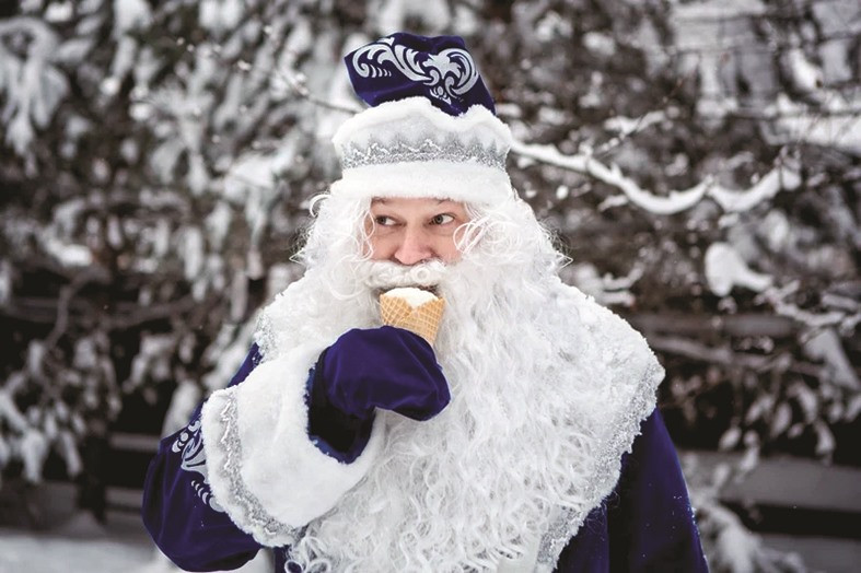 Ông già Noel kiểu Nga và Ukraine. Ảnh: Megapixl.com