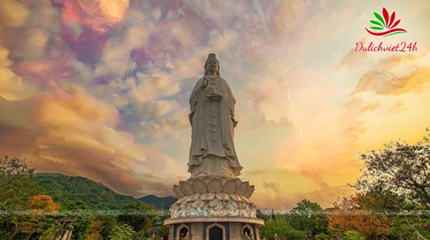 Dulichviet24h.vn giúp du khách khám phá trọn vẹn vẻ đẹp của Đà Nẵng.