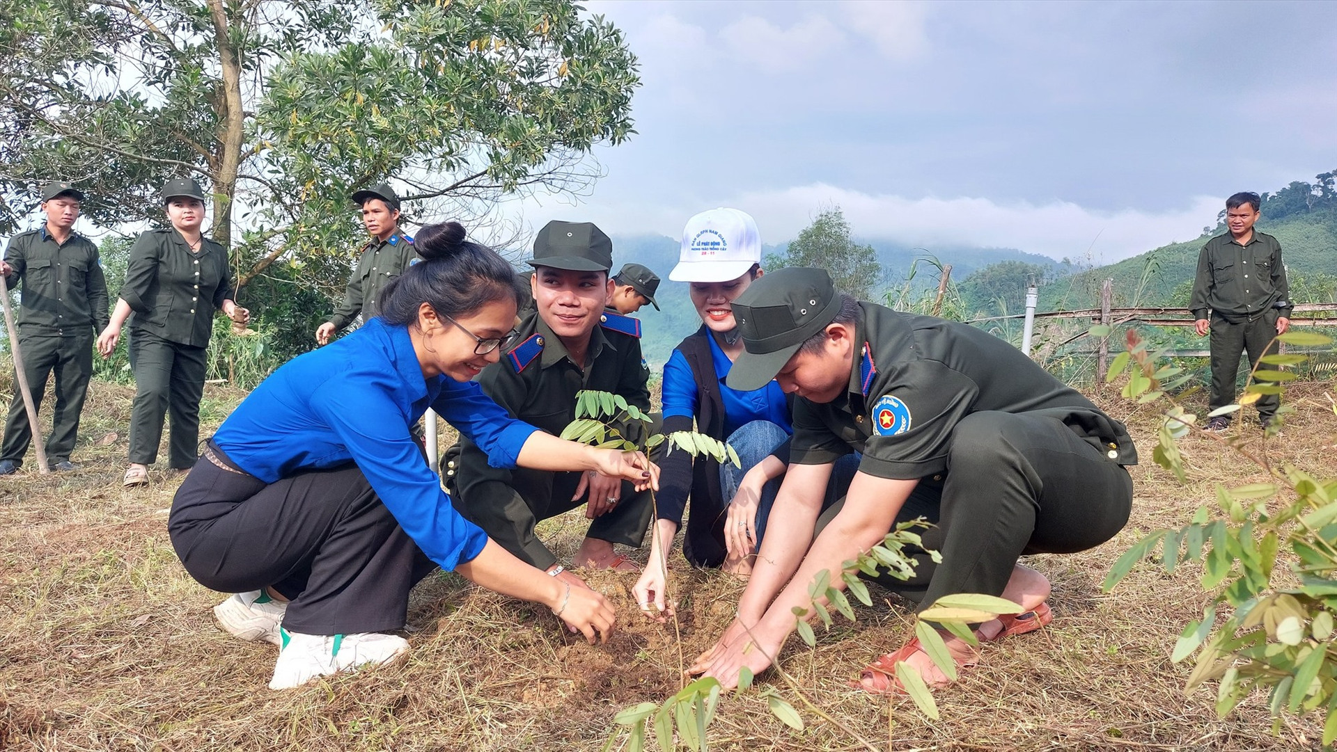 Các lực lượng tổ chức trồng rừng gỗ lớn tại lâm phận Ban quản lý rừng phòng hộ Nam Giang