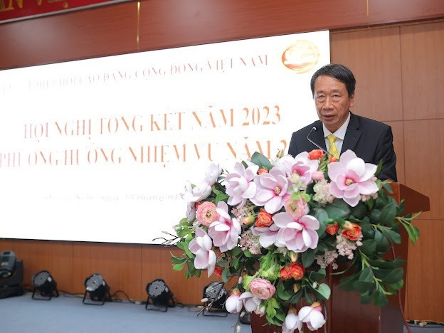 GS.TS. Phạm Tiết Khánh phát biểu tổng kết hoạt động 2023.