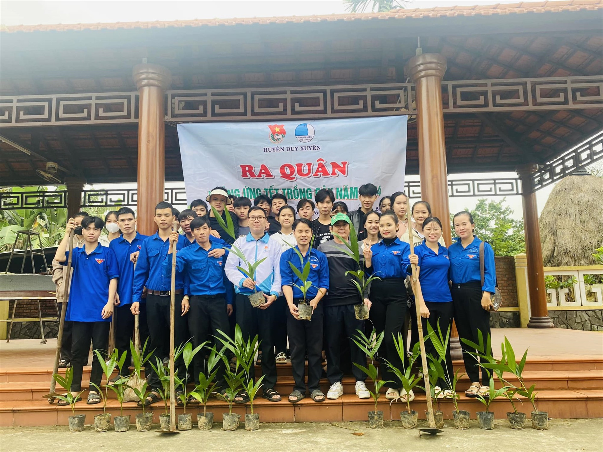 Các phần việc, hoạt động tình nguyện bảo vệ môi trường được đông đảo đoàn viên thanh niên huyện Duy Xuyên tham gia.