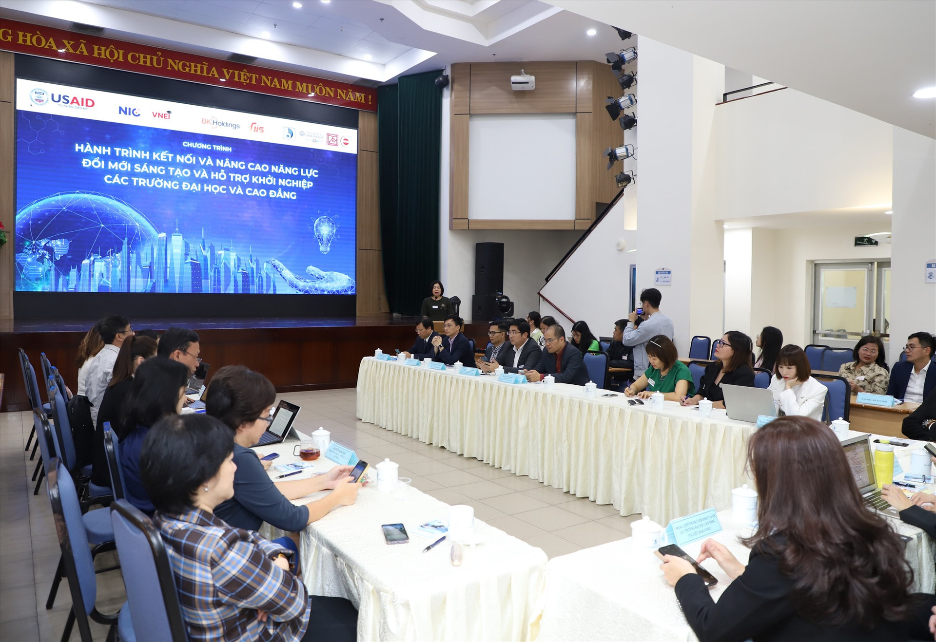 Toàn cảnh khai mạc chương trình tổ chức tại ĐH Đà Nẵng ngày 15/1/2024. Ảnh T.C