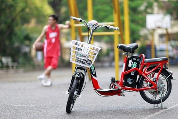 Xe đạp điện sử dụng pin cũng được rất nhiều khách hàng ưa chuộng.