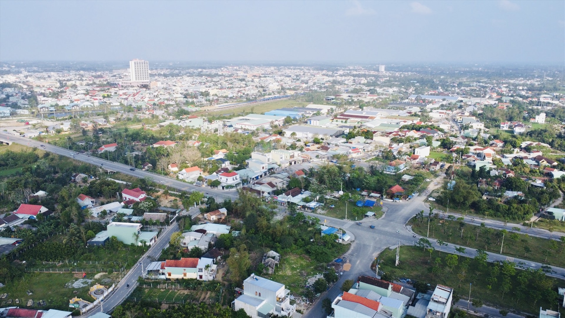 TP.Tam Kỳ được lựa chọn thí điểm triển khai dự án làm mát đô thị bền vững cho các thành phố ở Việt Nam. Ảnh: Q.T