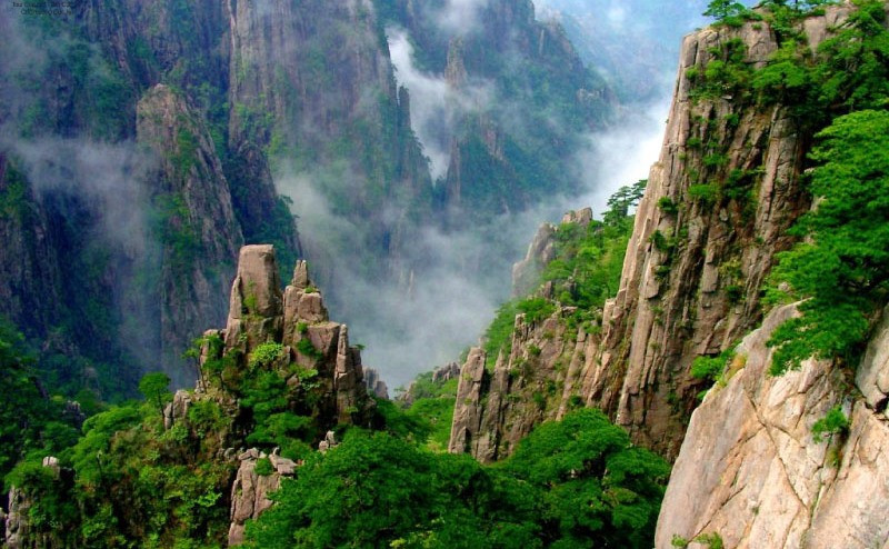 Núi Hoàng Sơn, Trung Quốc. Ảnh: Internet