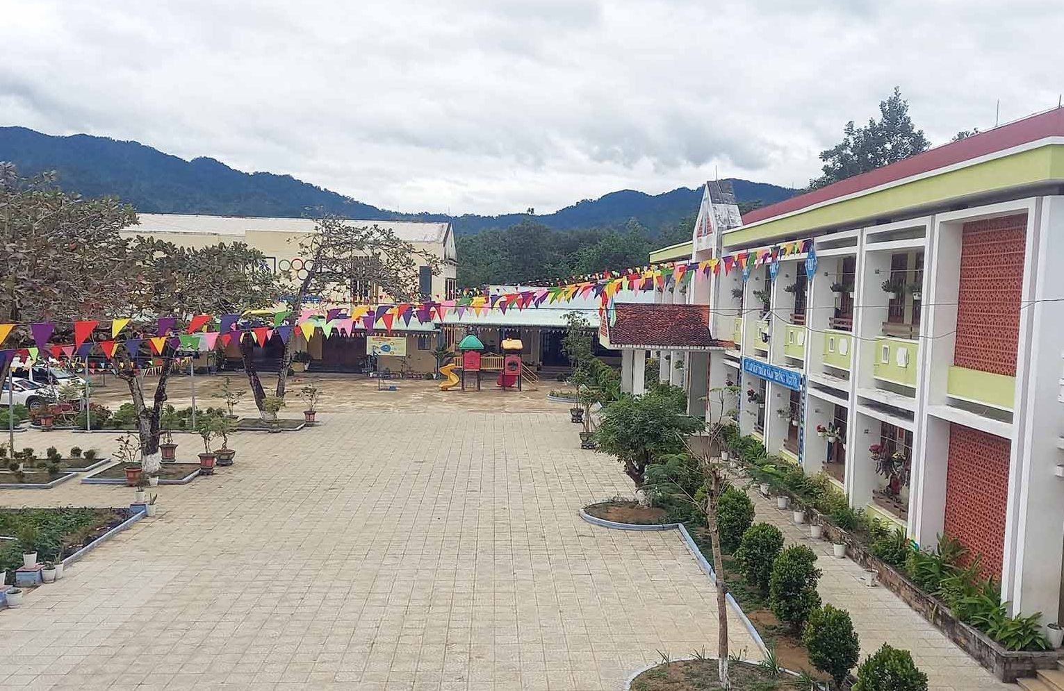 Trường Tiểu học Tà Bhing