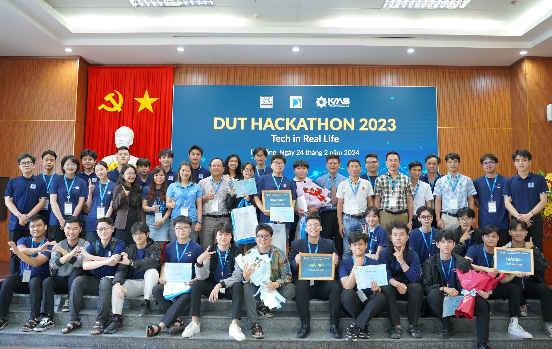 dut-hackathon-2023.jpg