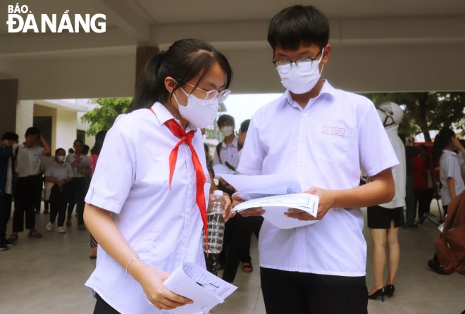 Thí sinh tại kỳ thi tuyển sinh lớp 10 năm học 2023-2024. Ảnh: NGỌC HÀ