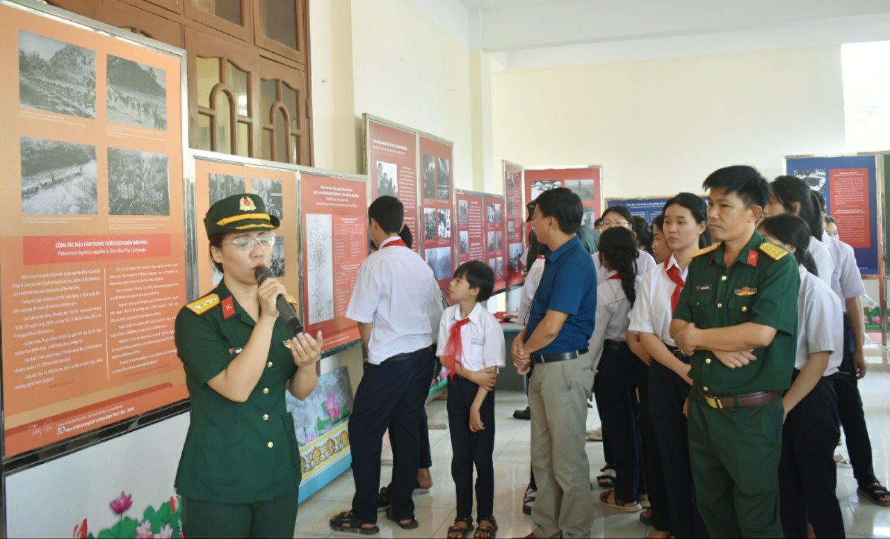 Khai mạc triển lãm “Điện Biên Phủ - Sức mạnh Việt Nam và tầm vóc thời đại”