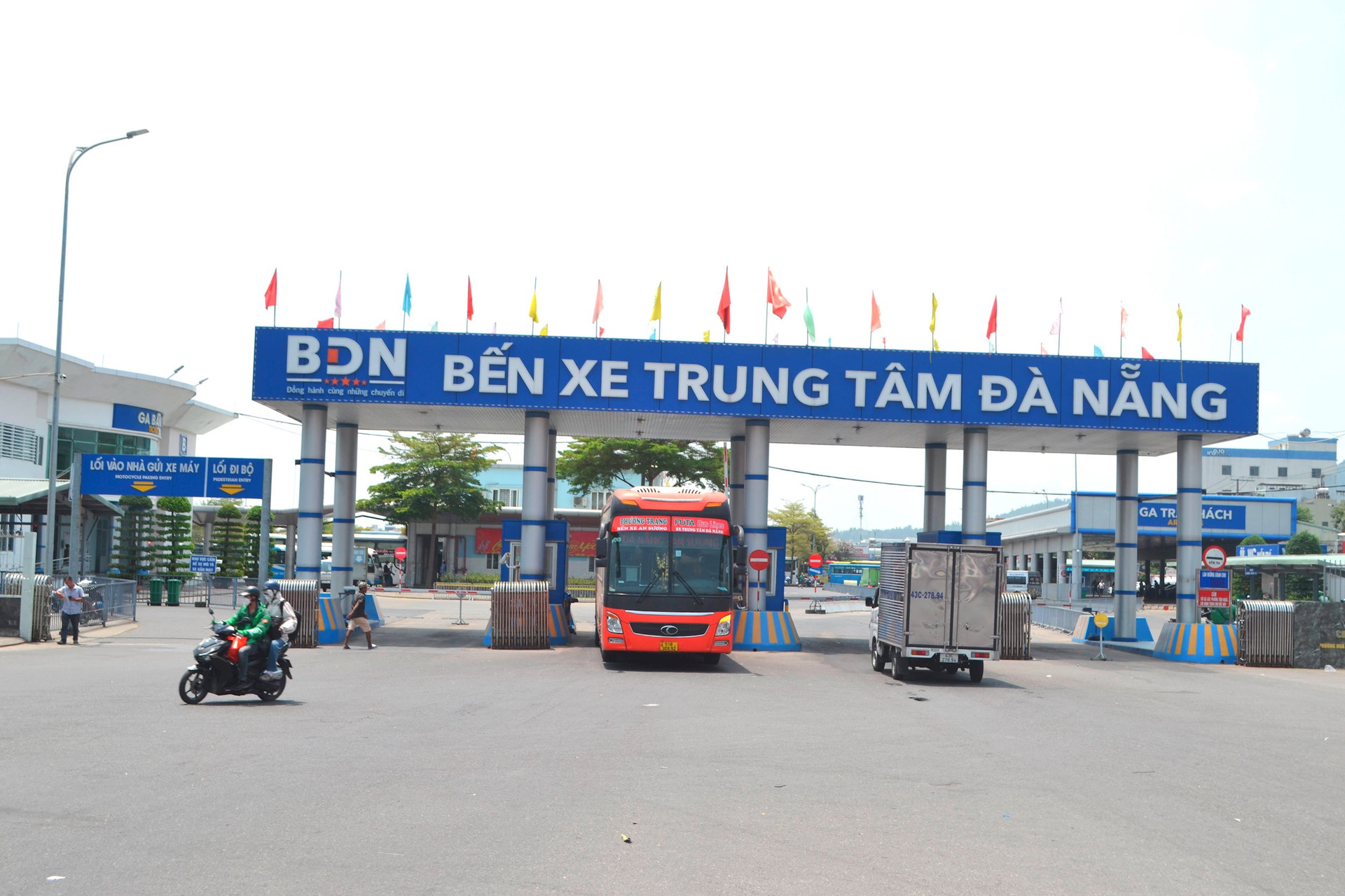 Bến xe trung tâm Đà Nẵng là địa điểm tổ chức công bố đưa vào vận hành. Ảnh: C.T