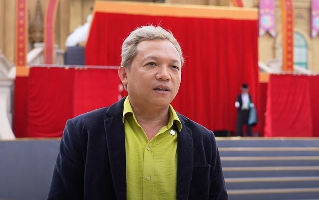 Đạo diễn Tuấn Lê.
